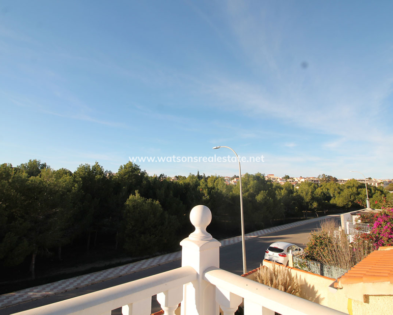 Venta - Chalet Independiente - Urb. La Marina