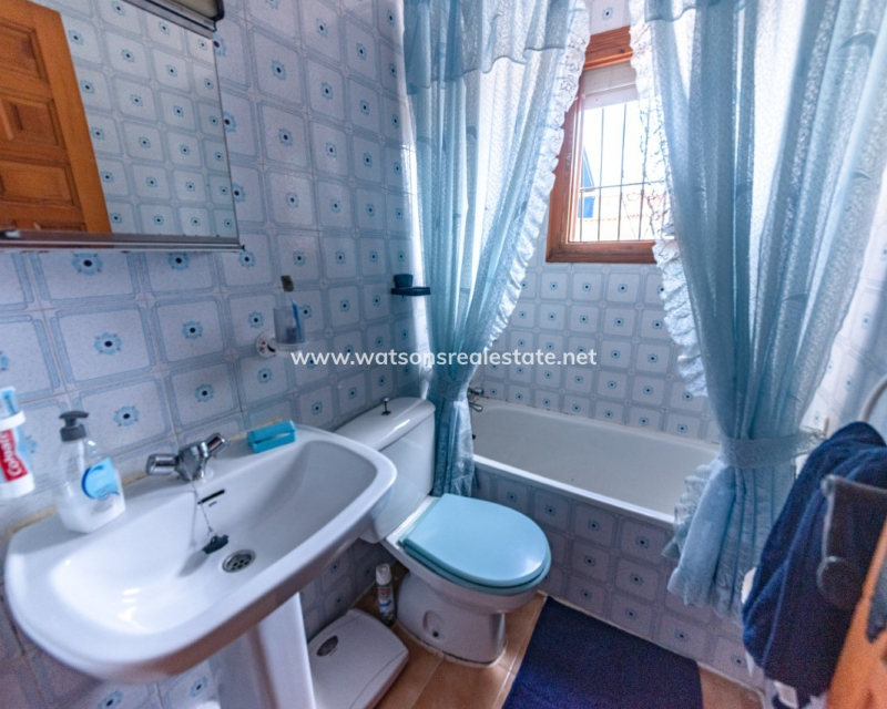 Venta - Chalet Independiente - Urb. La Marina