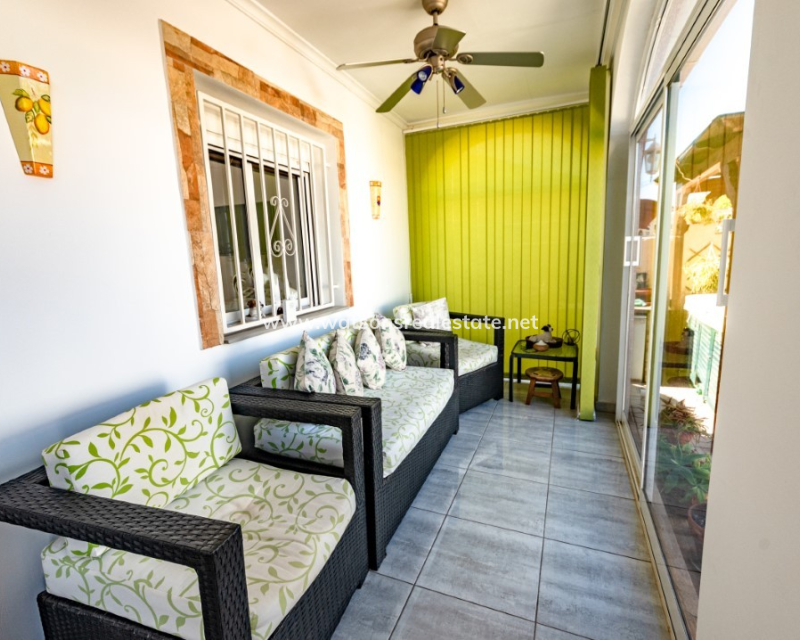 Venta - Chalet Independiente - Urb. La Marina