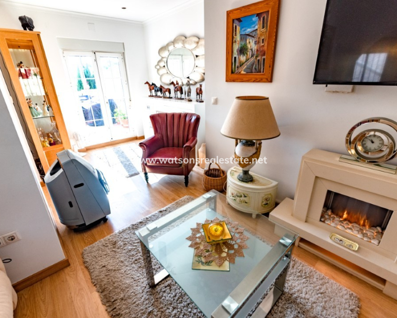 Venta - Chalet Independiente - Urb. La Marina