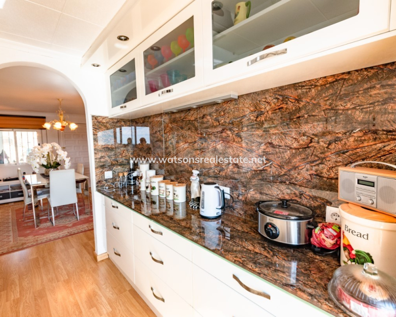 Venta - Chalet Independiente - Urb. La Marina