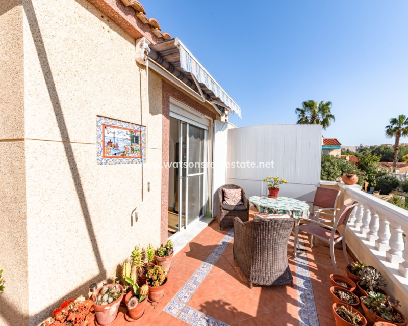 Venta - Chalet Independiente - Urb. La Marina