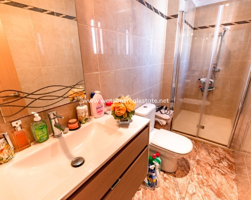 Venta - Chalet Independiente - Urb. La Marina