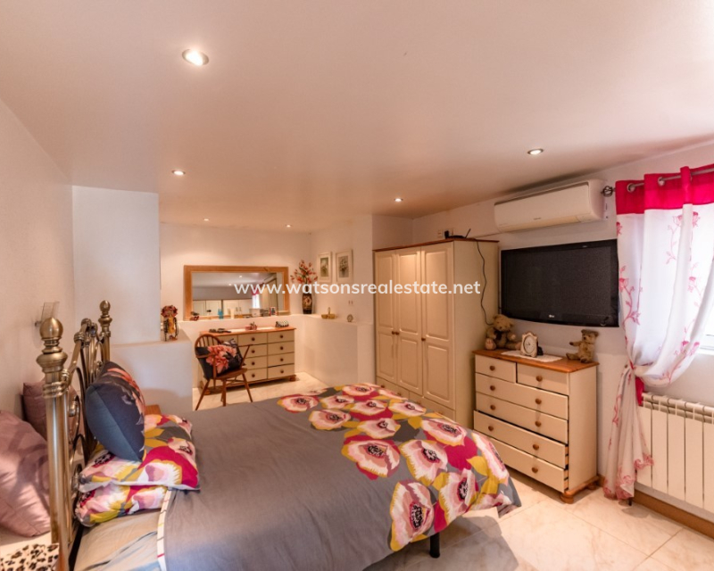 Venta - Chalet Independiente - Urb. La Marina
