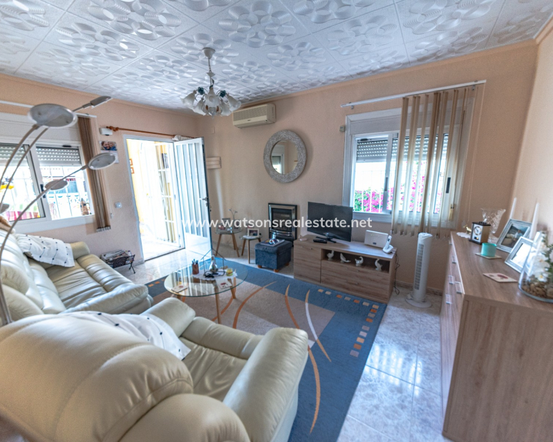 Venta - Chalet Independiente - Urb. La Marina