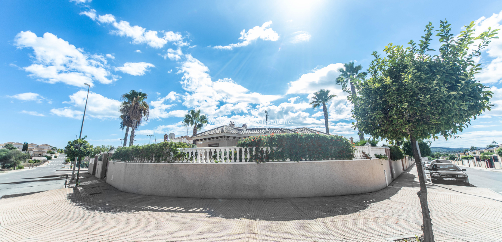 Venta - Chalet Independiente - Urb. La Marina