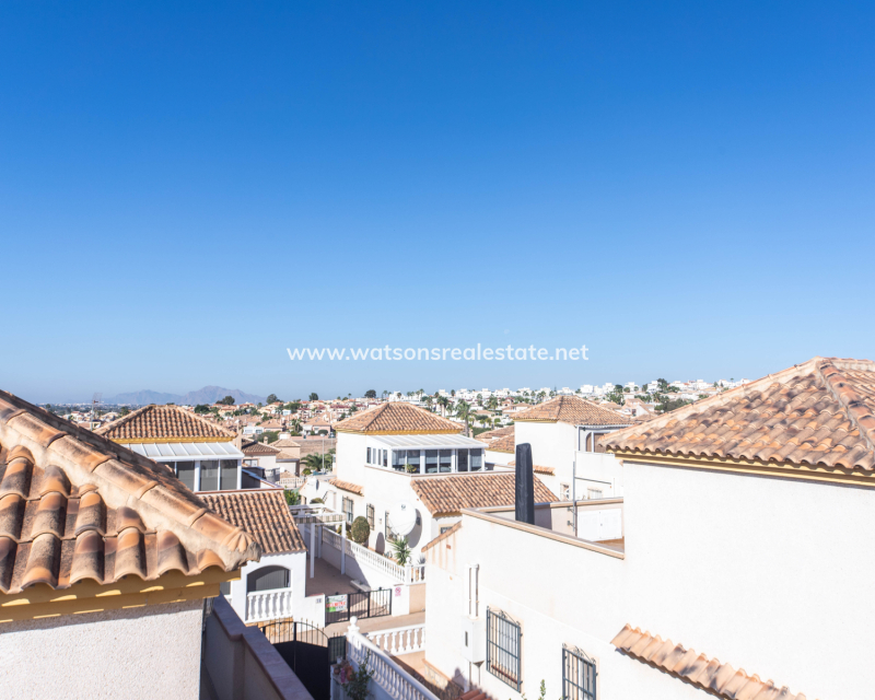 Venta - Chalet Independiente - Urb. La Marina