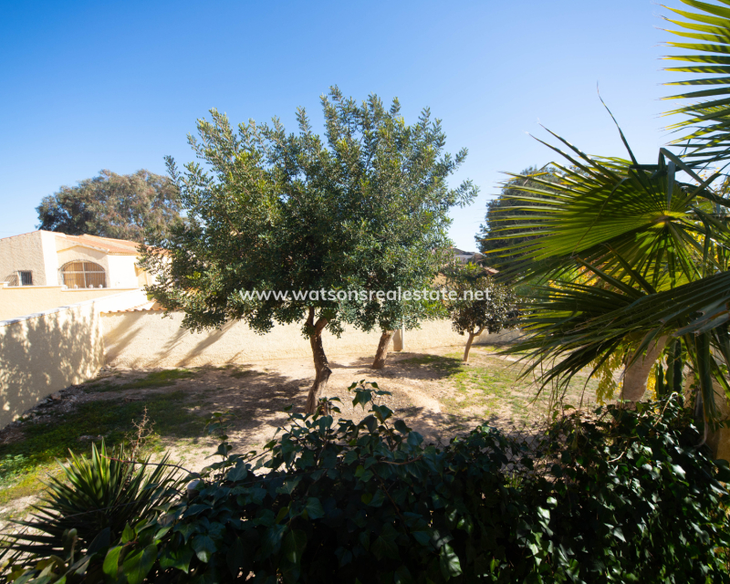 Venta - Chalet Independiente - Urb. La Marina