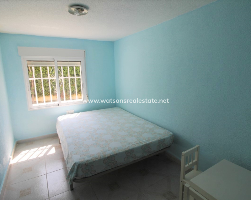Venta - Chalet Independiente - Urb. La Marina