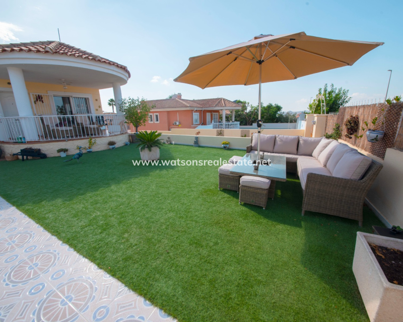 Venta - Chalet Independiente - Urb. La Marina
