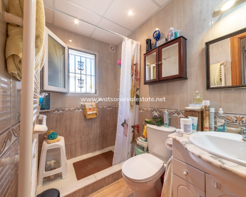 Venta - Chalet Independiente - Urb. La Marina