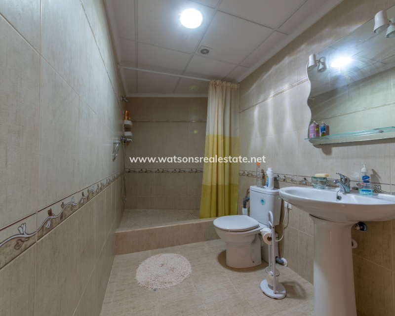 Venta - Chalet Independiente - Urb. La Marina