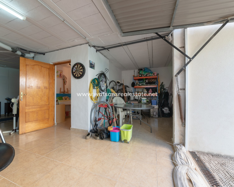 Venta - Chalet Independiente - Urb. La Marina
