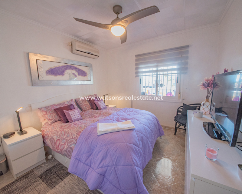 Venta - Chalet Independiente - Urb. La Marina