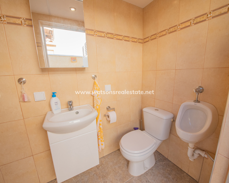 Venta - Chalet Independiente - Urb. La Marina