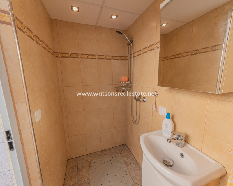 Venta - Chalet Independiente - Urb. La Marina