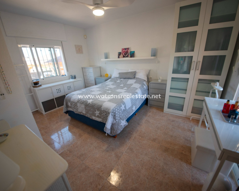 Venta - Chalet Independiente - Urb. La Marina