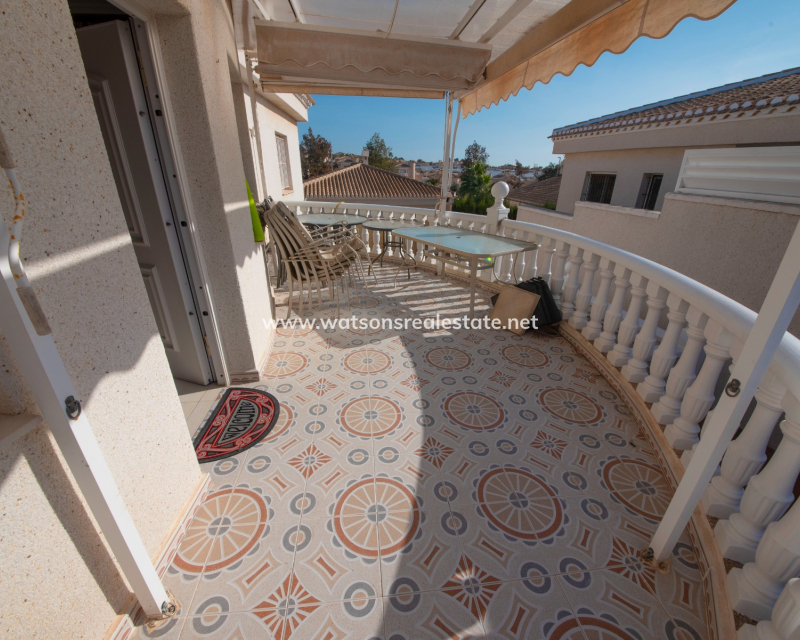 Venta - Chalet Independiente - Urb. La Marina