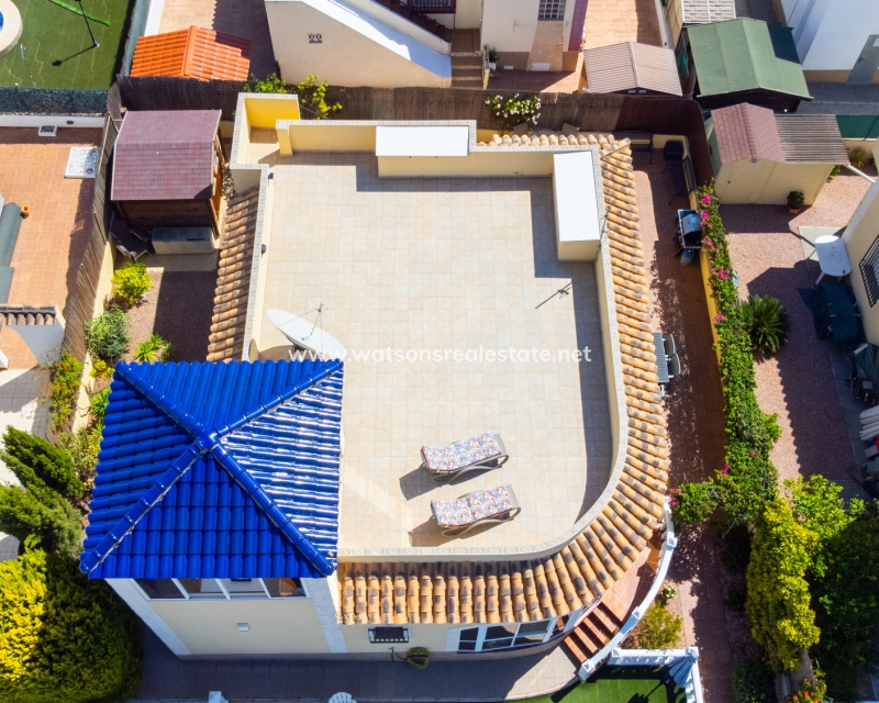 Venta - Chalet Independiente - Urb. La Marina
