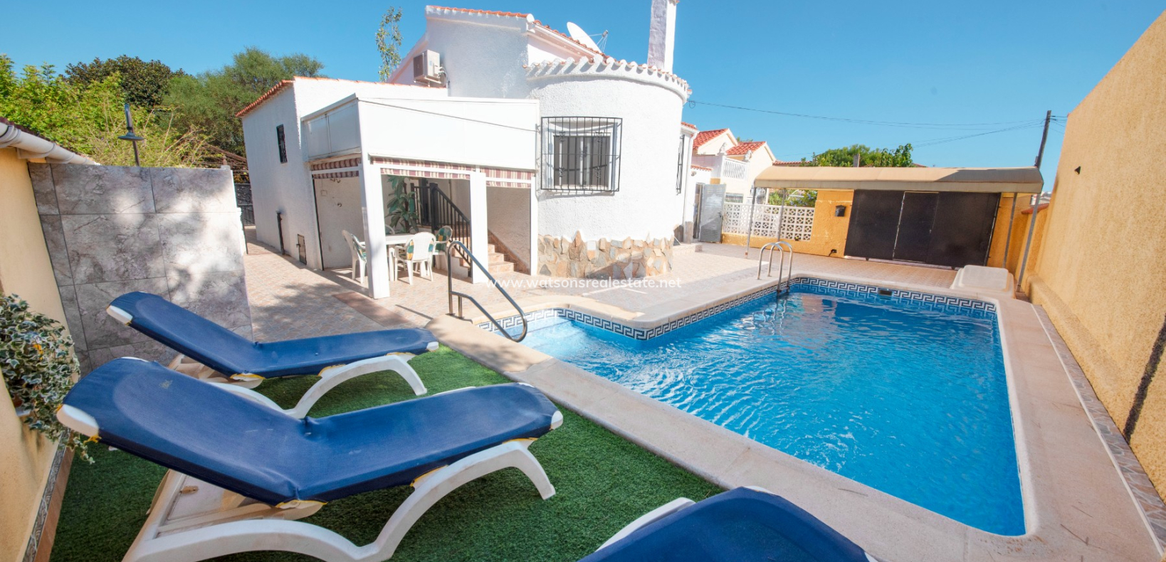 Venta - Chalet Independiente - Urb. La Marina