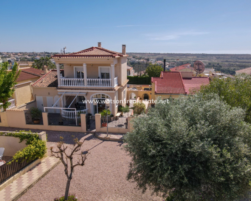Venta - Chalet Independiente - Urb. La Marina