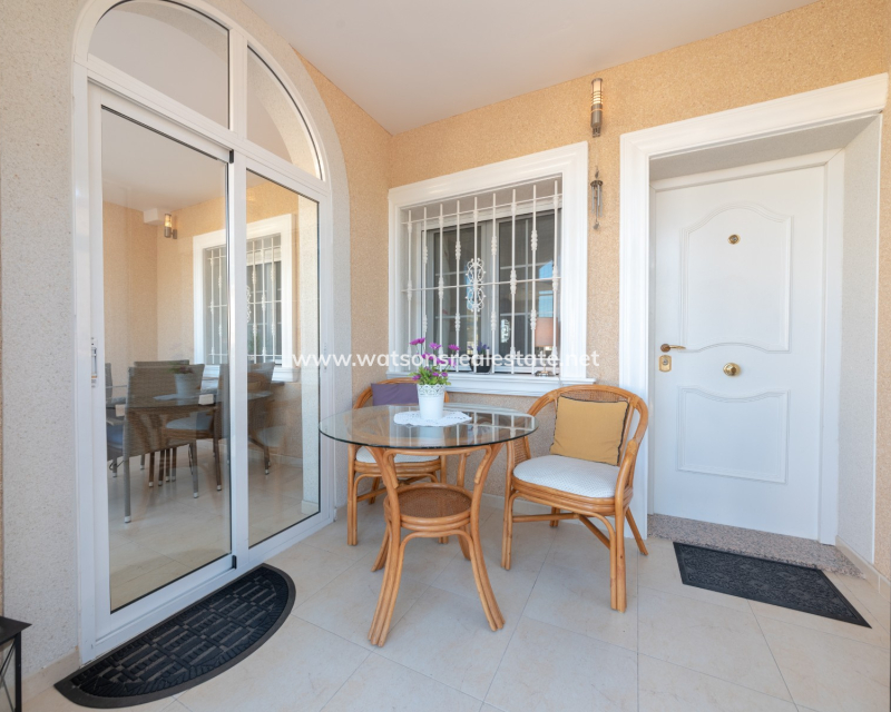 Venta - Chalet Independiente - Urb. La Marina