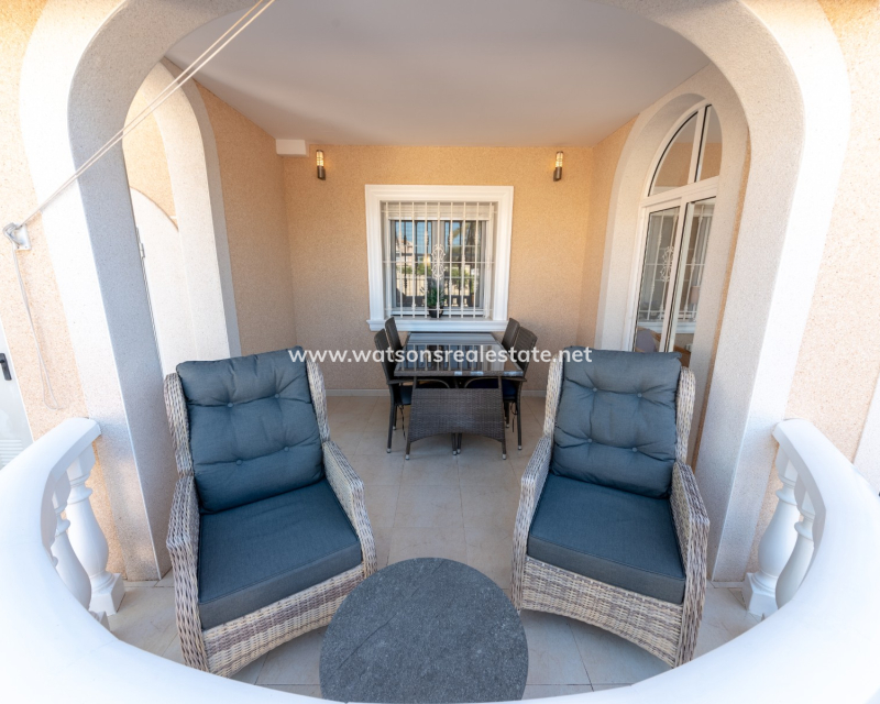 Venta - Chalet Independiente - Urb. La Marina