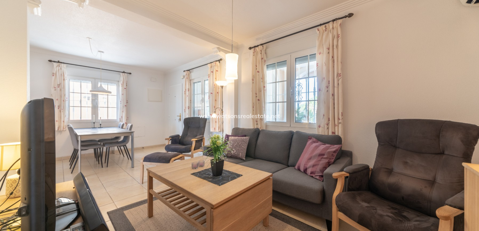 Venta - Chalet Independiente - Urb. La Marina
