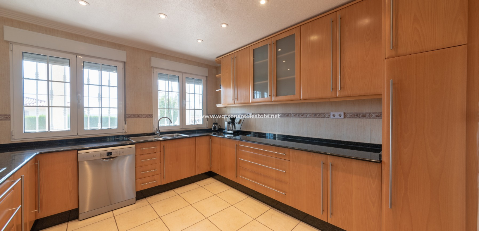 Venta - Chalet Independiente - Urb. La Marina