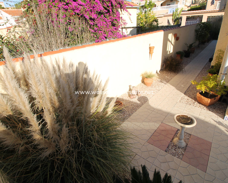 Venta - Chalet Independiente - Urb. La Marina