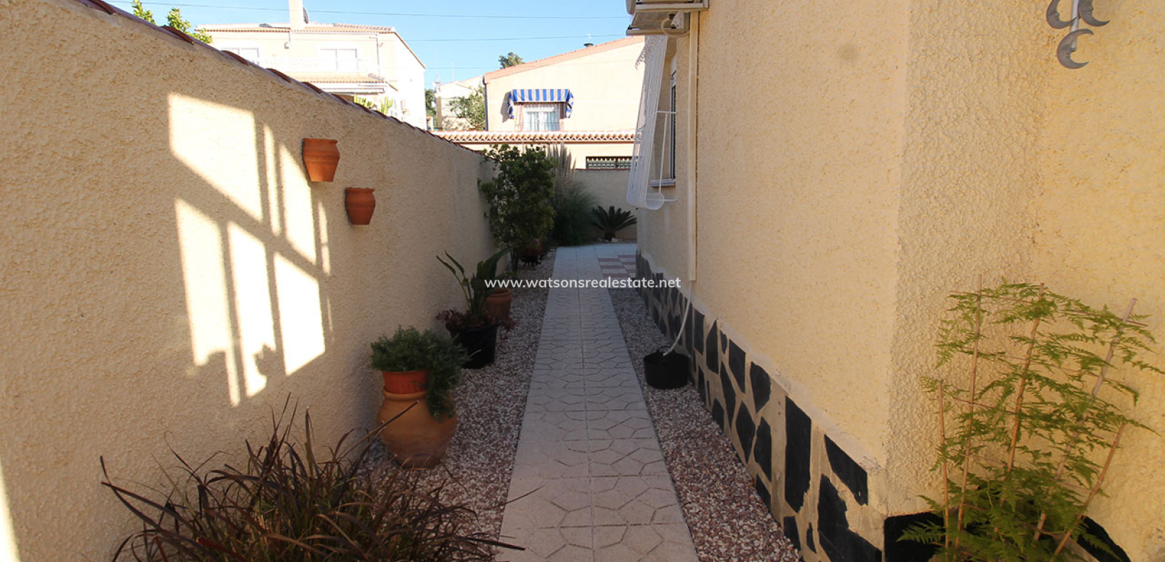Venta - Chalet Independiente - Urb. La Marina