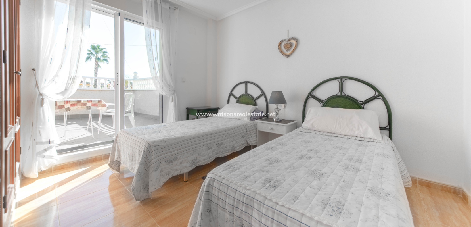 Venta - Chalet Independiente - Urb. La Marina