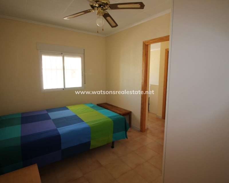 Venta - Chalet Independiente - Urb. La Marina