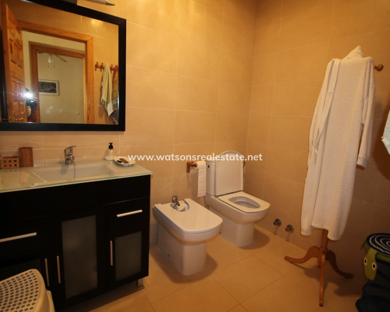 Venta - Chalet Independiente - Urb. La Marina