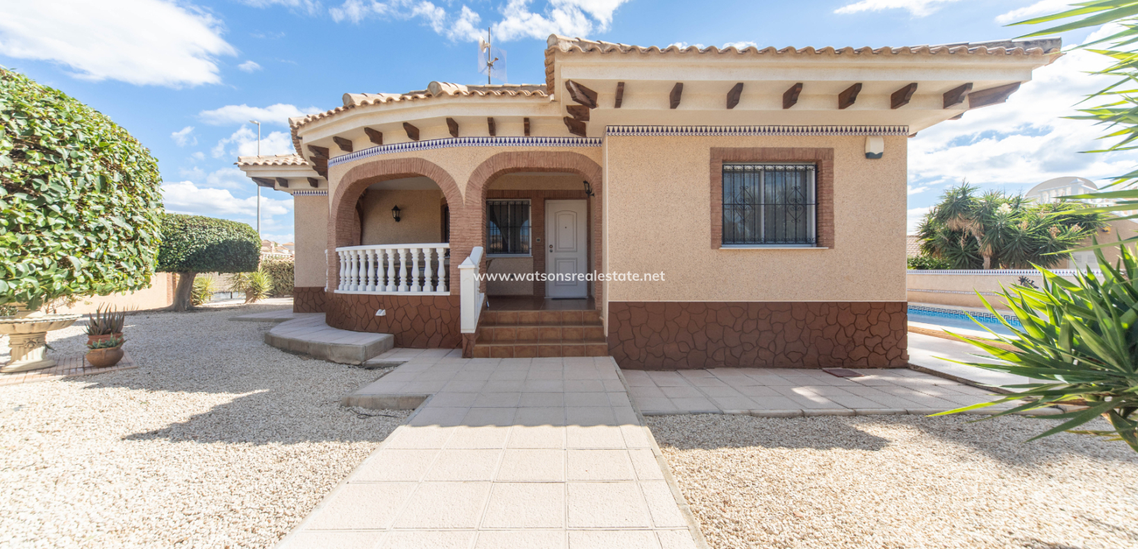 Venta - Chalet Independiente - Urb. La Marina