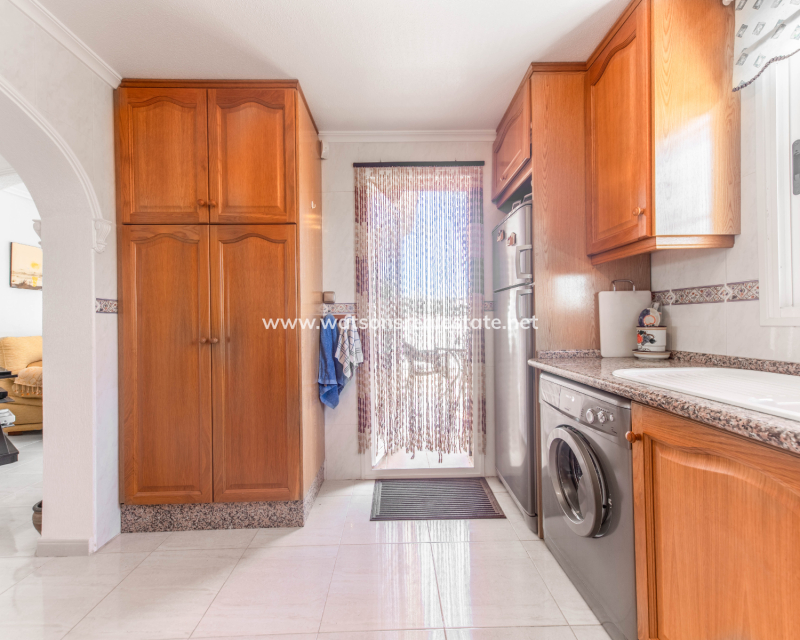 Venta - Chalet Independiente - Urb. La Marina