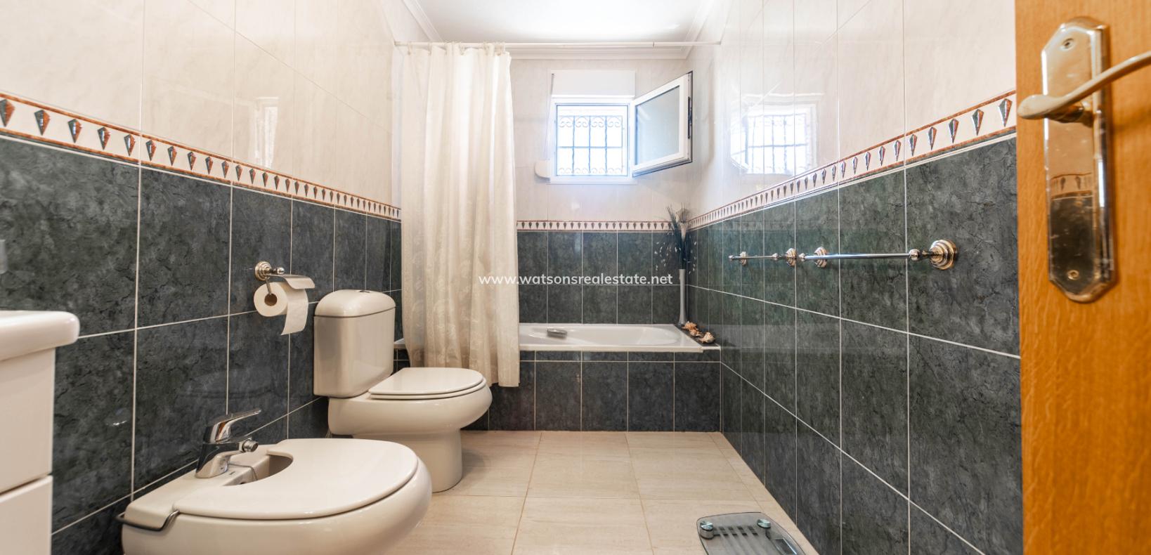 Venta - Chalet Independiente - Urb. La Marina