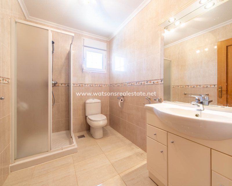Venta - Chalet Independiente - Urb. La Marina