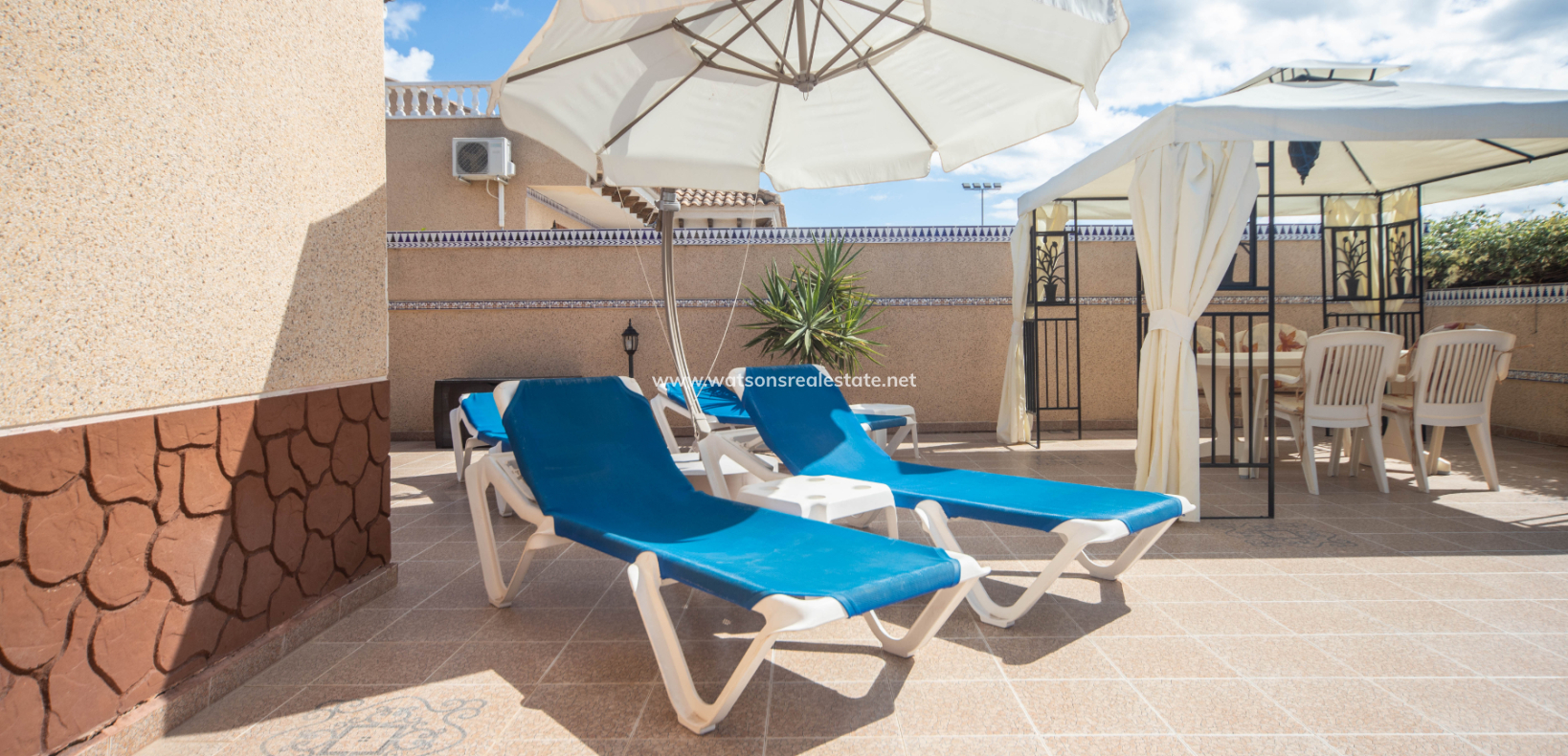 Venta - Chalet Independiente - Urb. La Marina