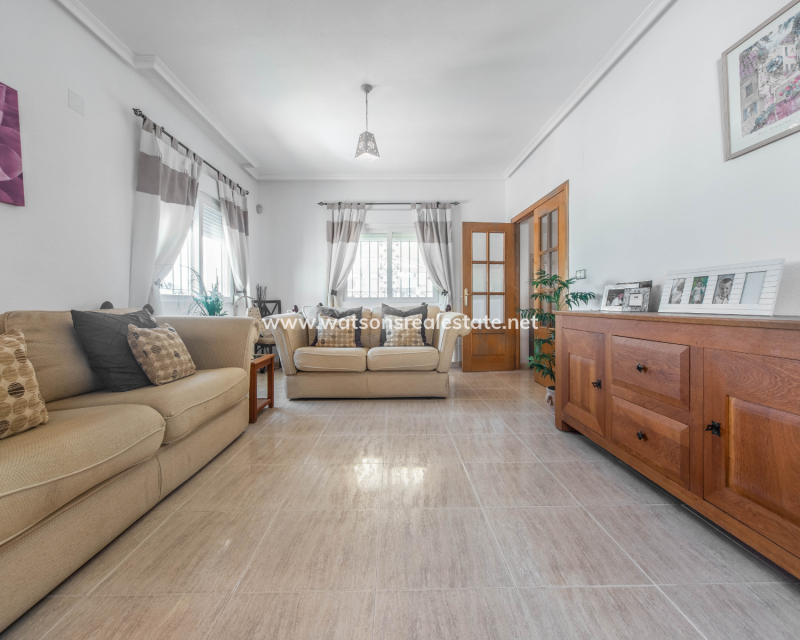 Venta - Chalet Independiente - Urb. La Marina