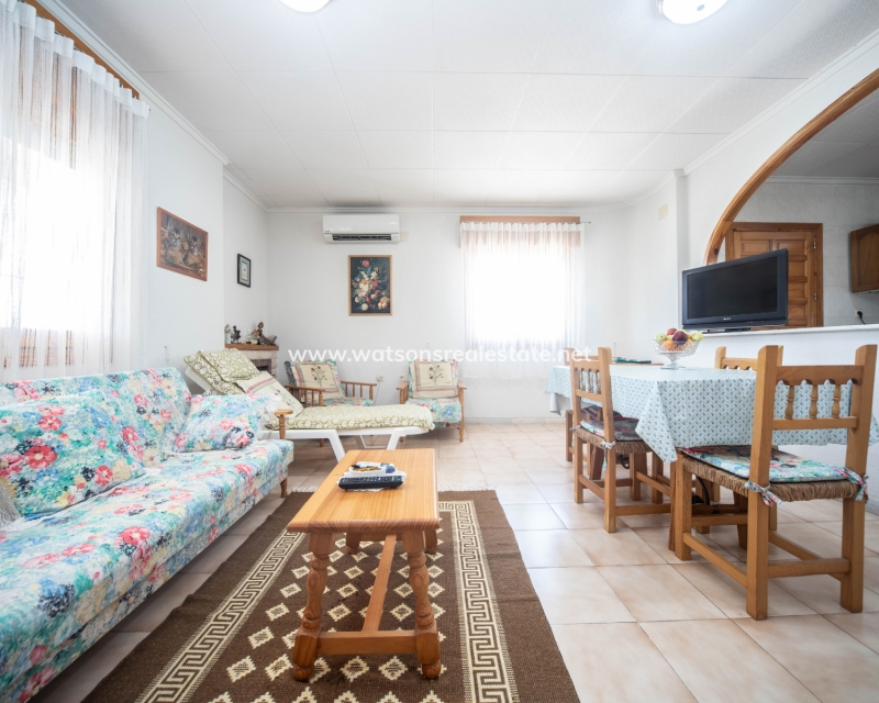 Venta - Chalet Independiente - Urb. La Marina