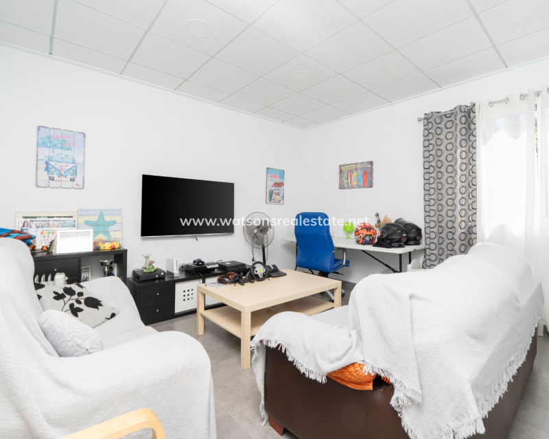 Venta - Chalet Independiente - Urb. La Marina