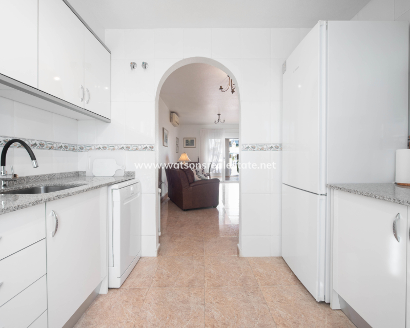 Venta - Chalet Independiente - Urb. La Marina