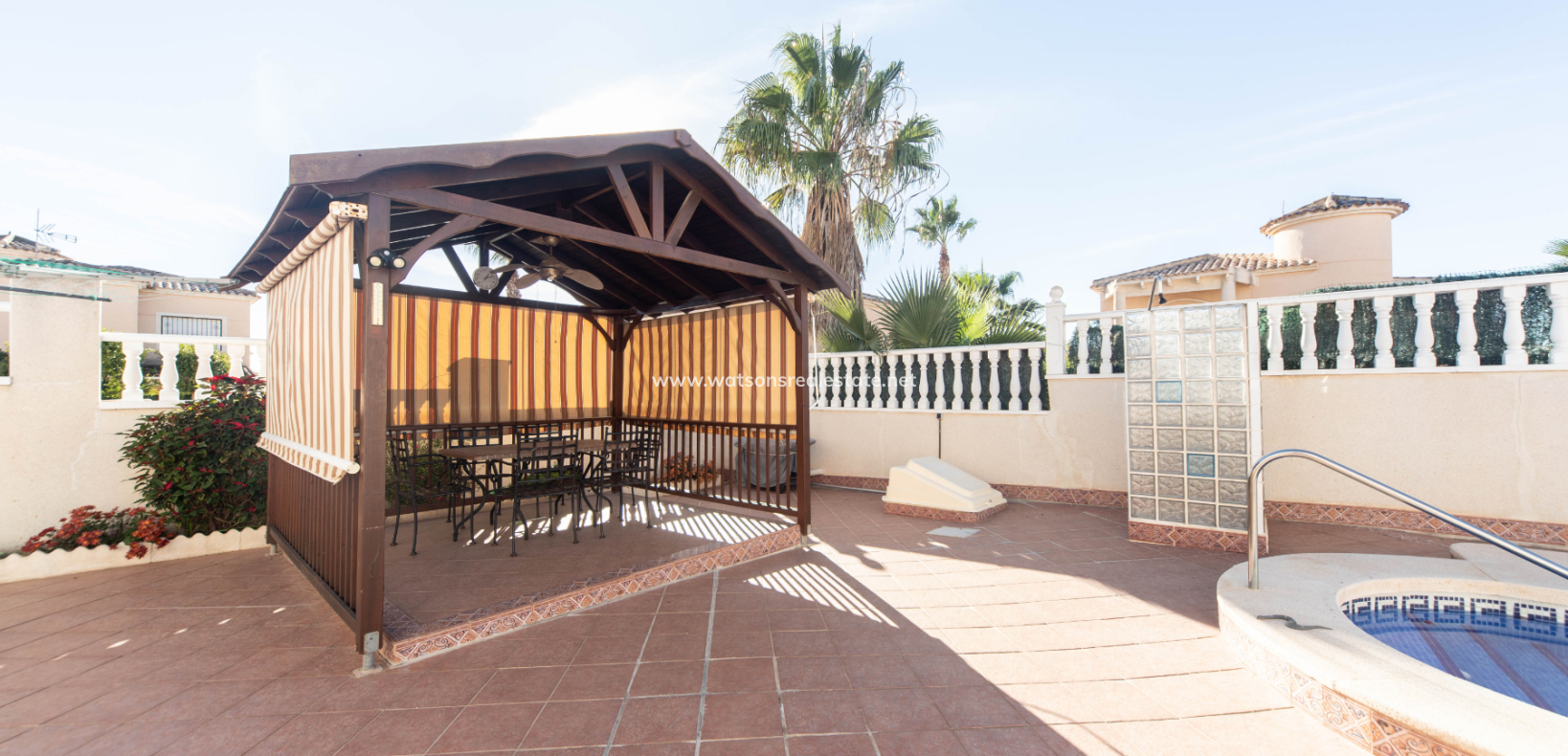 Venta - Chalet Independiente - Urb. La Marina