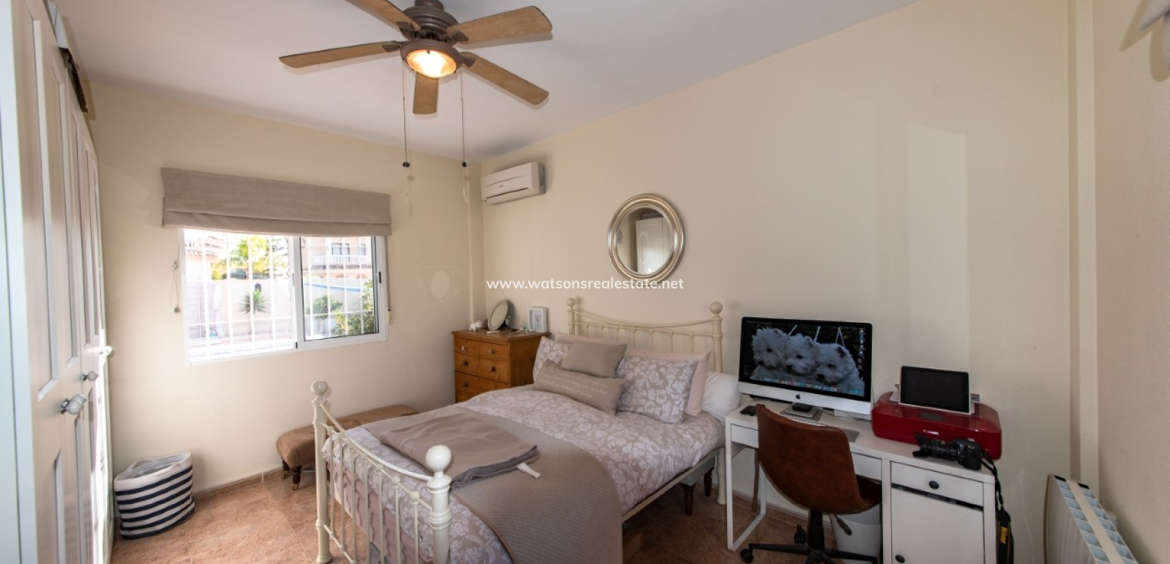 Venta - Chalet Independiente - Urb. La Marina