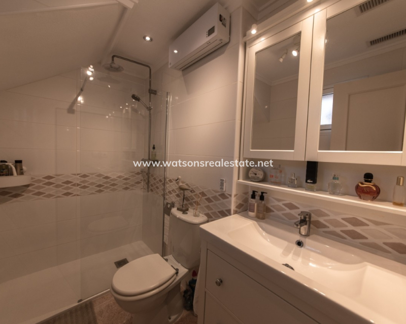 Venta - Chalet Independiente - Urb. La Marina