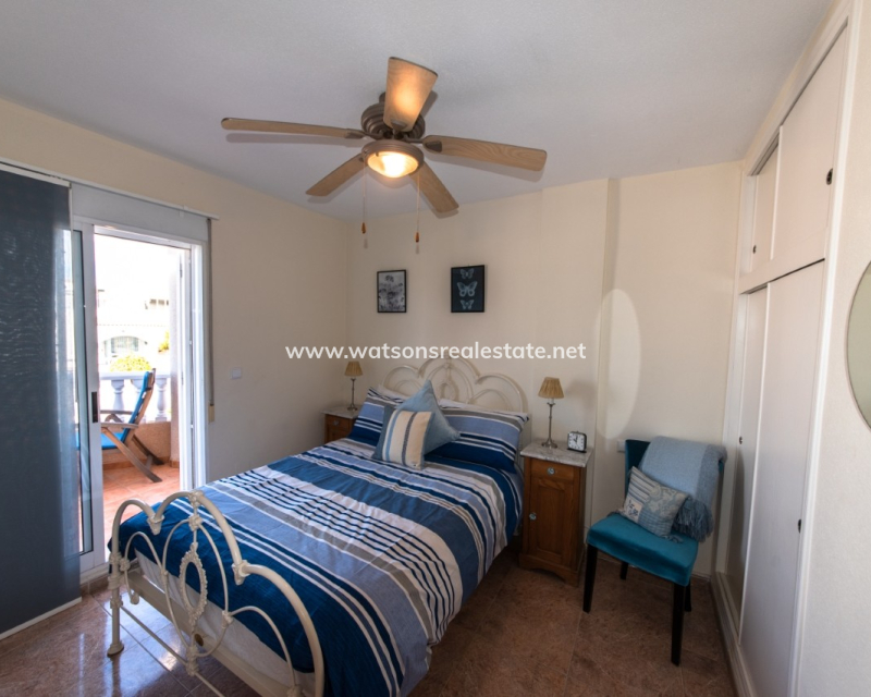 Venta - Chalet Independiente - Urb. La Marina