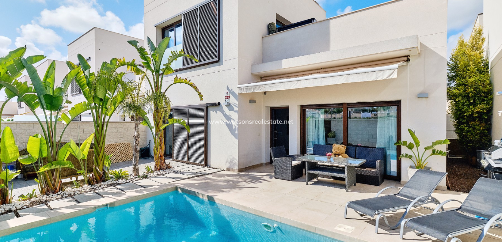 Venta - Chalet Independiente - Urb. La Marina