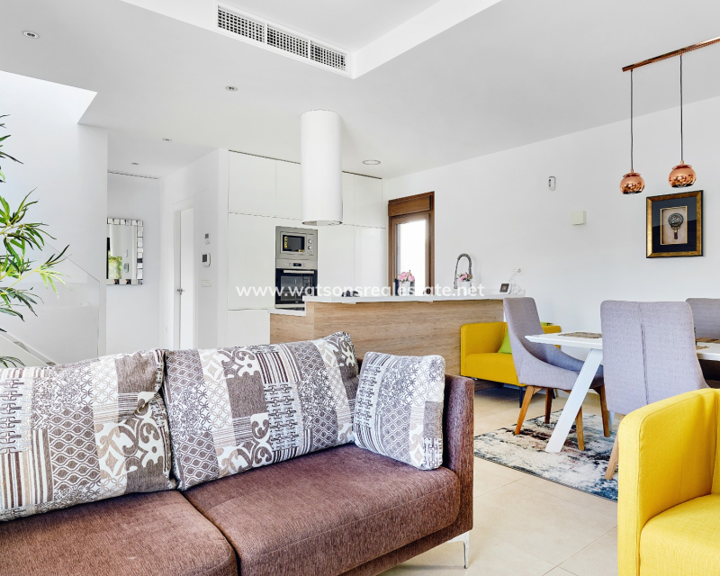 Venta - Chalet Independiente - Urb. La Marina