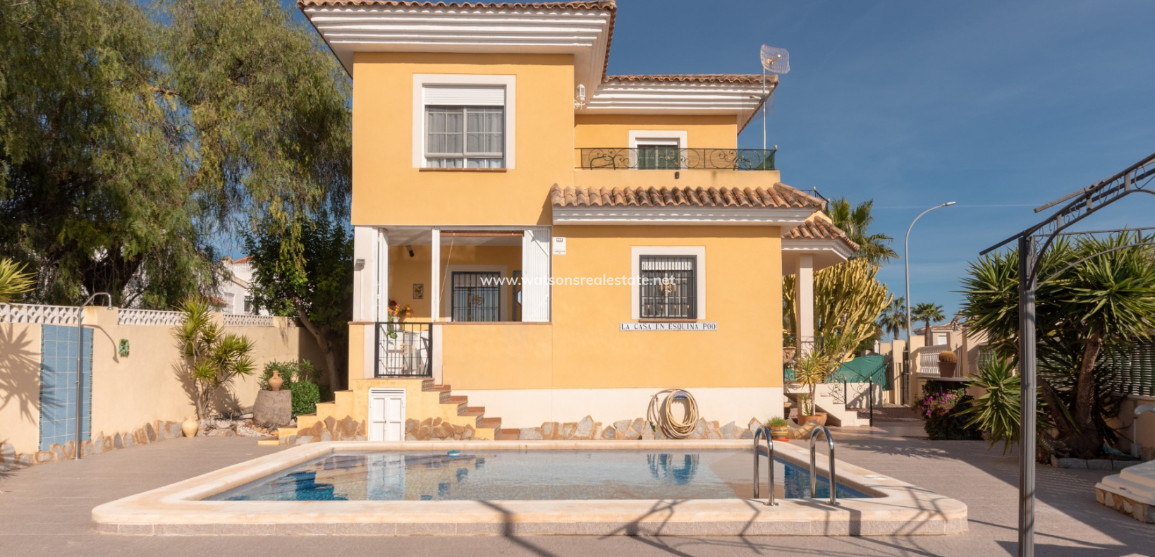 Venta - Chalet Independiente - Urb. La Marina